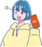 auのスマホをもつ嬉しそうな女の子
